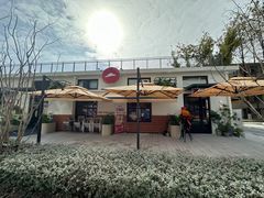 -必胜客(上海华谊新所店)