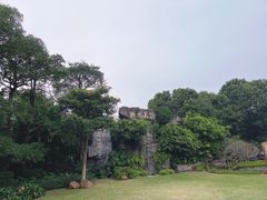 -湖光岩风景区