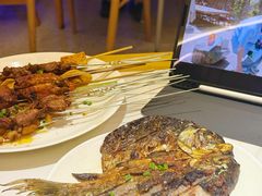 烤河鲫鱼-龚海宝· 烧烤· 羊肉原切挂糊更好吃(庄市店)