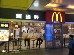 门面-麦当劳(百联西郊购物中心店)