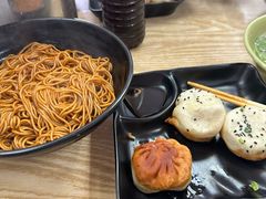 -香山胡记吴江路生煎(灵山路店)