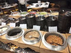 自助调料区-星湖特色餐厅· 三岔湖环球融创天堂洲际酒店