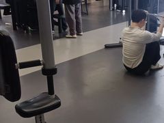 -超鹿运动(五四路恒力城店)