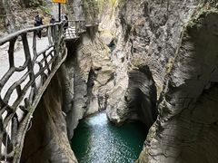 -蝶舞清江·恩施地心谷景区