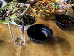 -小椒羊.羊肉粉 龙虾 羊肉串(新地旗舰店)