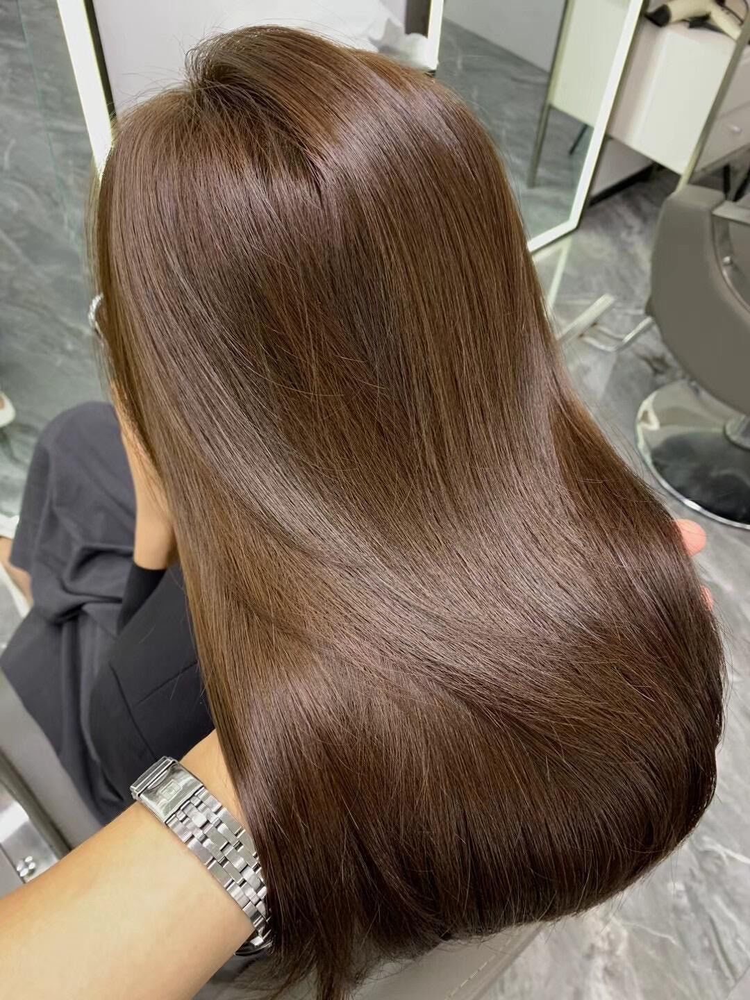 而且,小杭使用的染发产品质