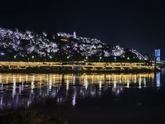 -中国宜宾·长江地标广场