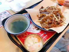 香锅腊味炒河粉-赵财记·肠粉·煲仔饭(九龙城店)