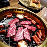放假想吃肉 溜达一圈 日本烧肉还是吃牛角 