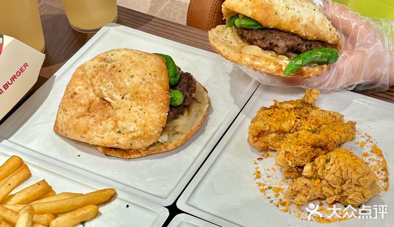 卧卧卧！长沙的，真的中国特色！