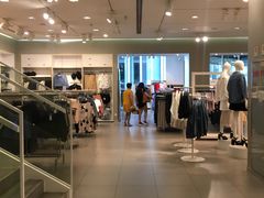 -H&M(鹏欣水游城店)