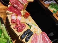 -青瓦炭韩潮烤肉(花园道店)