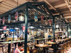 大堂-大食代美食广场(上海中心店)