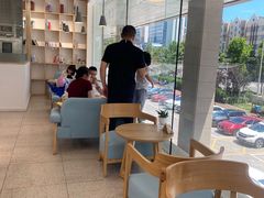 -焙丽拾光(麦凯乐直营店)