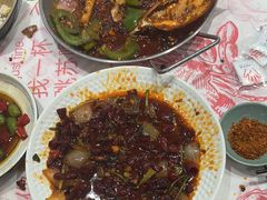 -老班长·小龙虾·鲜货烧烤大排档(金街美地店)