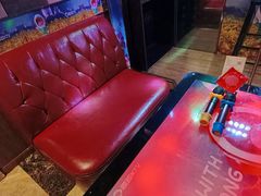 -唱吧麦颂KTV(松江五龙商业广场店)
