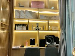 -香港倾城国际·美容美体中心