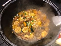 -小媳妇铁锅炖(安华街店)
