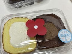 王炸瑞士卷2.0&nbsp;女王卷+帝王卷-红花点心局(护国寺店)