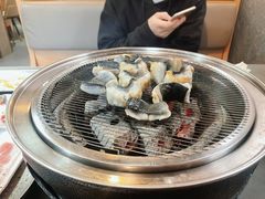 -围炉肉舍•炭烤活鳗•丹东海鲜烤肉(步行街店)