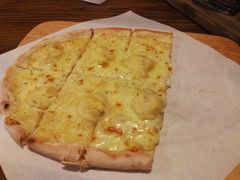 -I HOLIC艾豪丽披萨(KKone店)