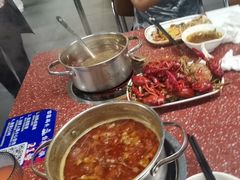番茄锅底-四囍码头海鲜烧烤自助火锅(外滩南京东路悦荟广场店)