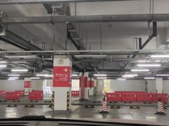 -虹桥绿谷广场-地下停车场