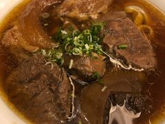 天下三绝牛肉面-天下三绝 牛肉面/红酒