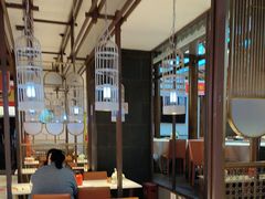 -阿瓦山寨·湘菜现炒·剁椒鱼头王(咸阳总店)