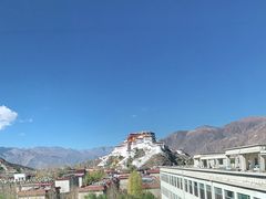 -平措康桑·和牛自助观景餐厅(布达拉宫店)