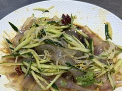 -雪乡人家东北菜·铁锅炖一切(高斯路店)
