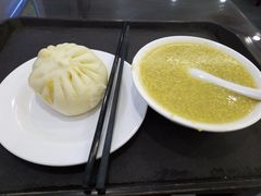 -聚德华天护国寺小吃(甜水园店)