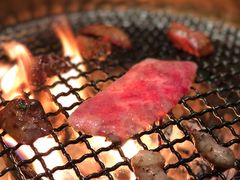 -山川小町·极番烧肉(新地假日广场店)