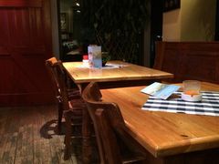 皇冠自酿啤酒坊-皇冠自酿啤酒坊(中国红街5号楼店)