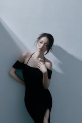 -喜爱高定婚纱摄影
