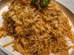 八府拌菜-八府香鸭·啫啫煲(华山路店)