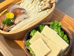 -左庭右院鲜牛肉火锅(浦江欢乐颂店)