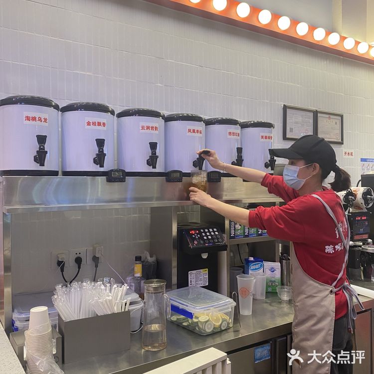 这个是送的,一口很脆很好吃 第二口感觉油太多了