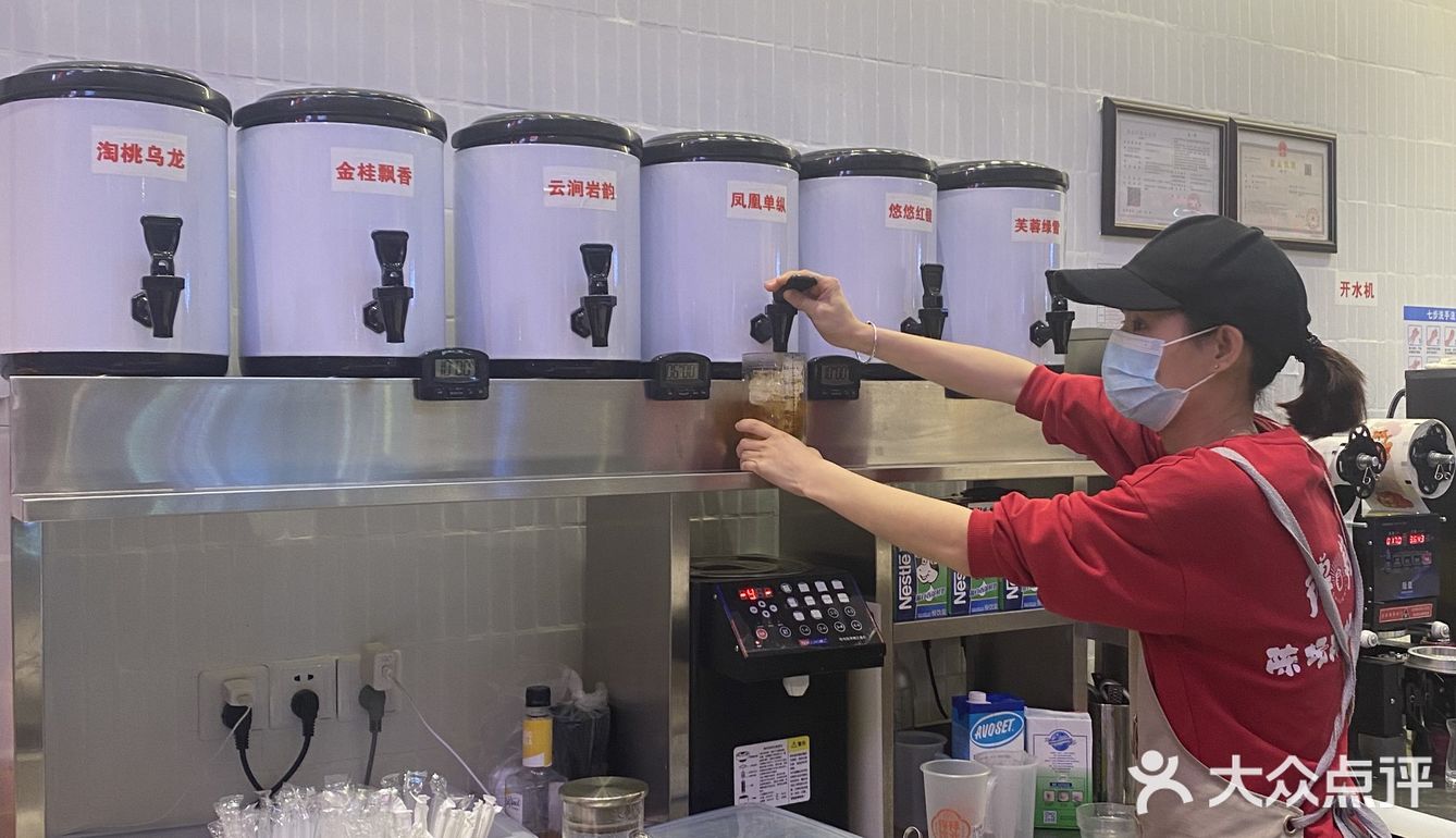 这个是送的，一口很脆很好吃 第二口感觉油太多了