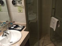 -莱西华玺大酒店