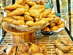 -Dough&Joe团憩(瑞虹天地月亮湾店)