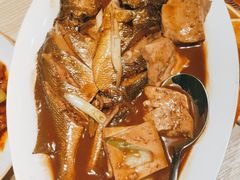 大连小船焖鱼-小船渔村•大连菜•大连焖鱼(黄河路店)