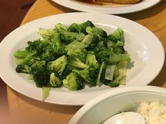 -ZF Seafood Restaurant 卓峰海鲜餐