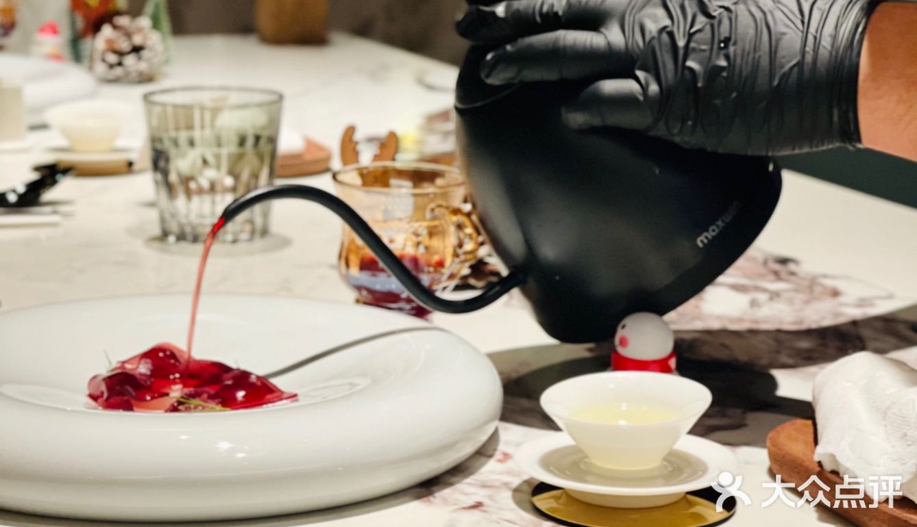 甜品界的天花板丨这个圣诞真「怪诞」🎄