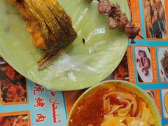 -艾力江和田馕坑烤肉店
