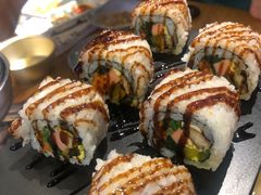 -唯成•韩国炭火烤肉 유성고기