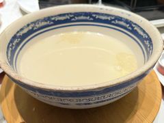-新世界·过桥米线宴