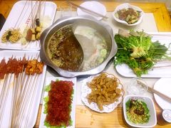 -袁记串串香(泉水轻轨站店)