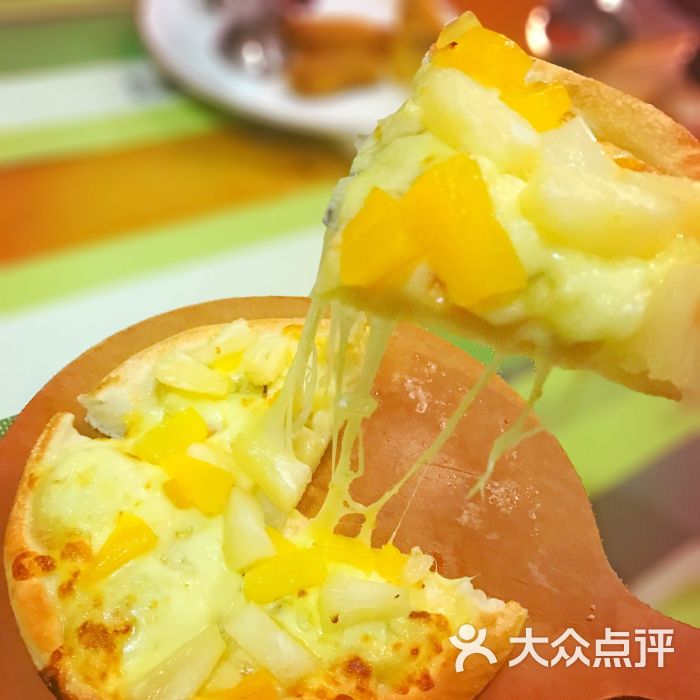 波彼比萨(柳市店)水果披萨图片 - 第1张