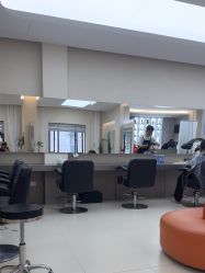 -优尚·烫·染·店